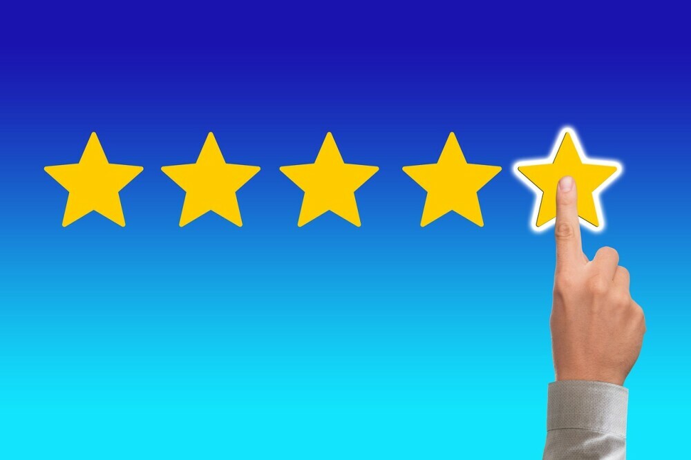 Managing Customer Reviews and Ratings in E-commerce